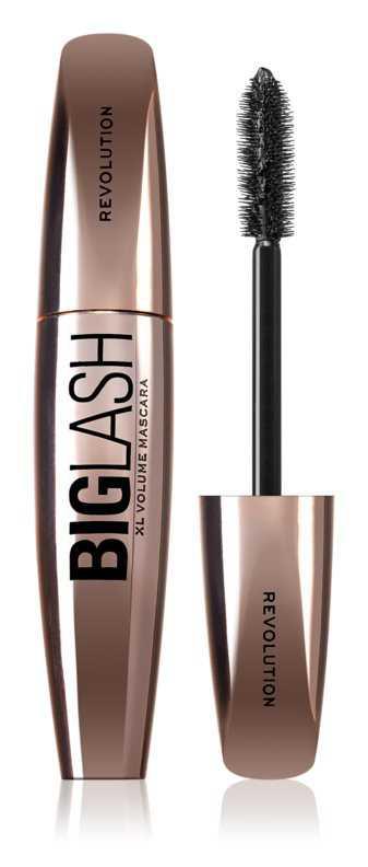 Makeup Revolution Big Lash Volume makeup