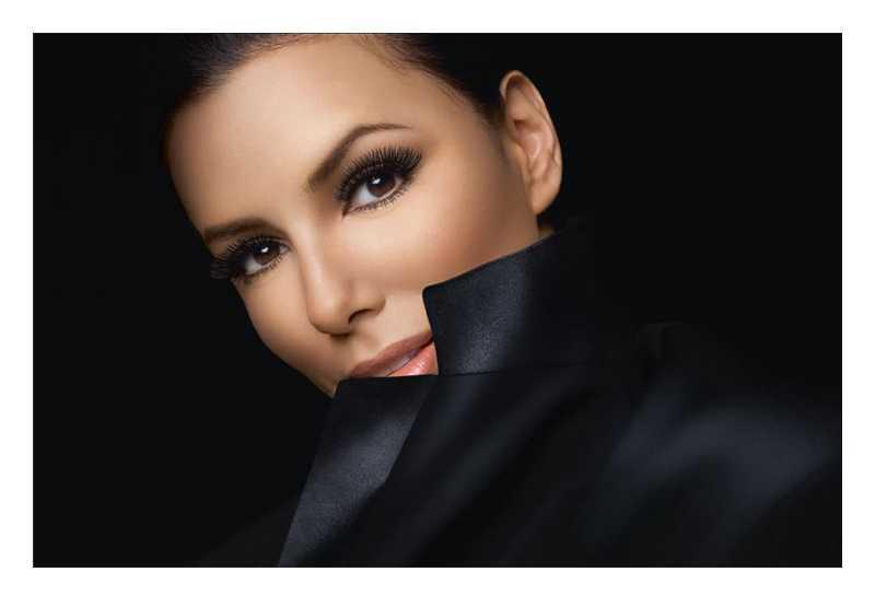 L’Oréal Paris Volume Million Lashes Extra Black makeup