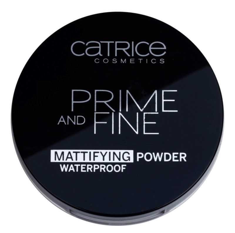 Catrice Prime And Fine makeup