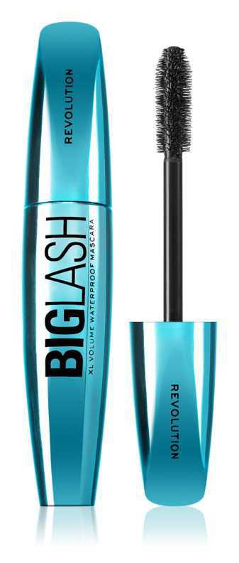 Makeup Revolution Big Lash Volume makeup