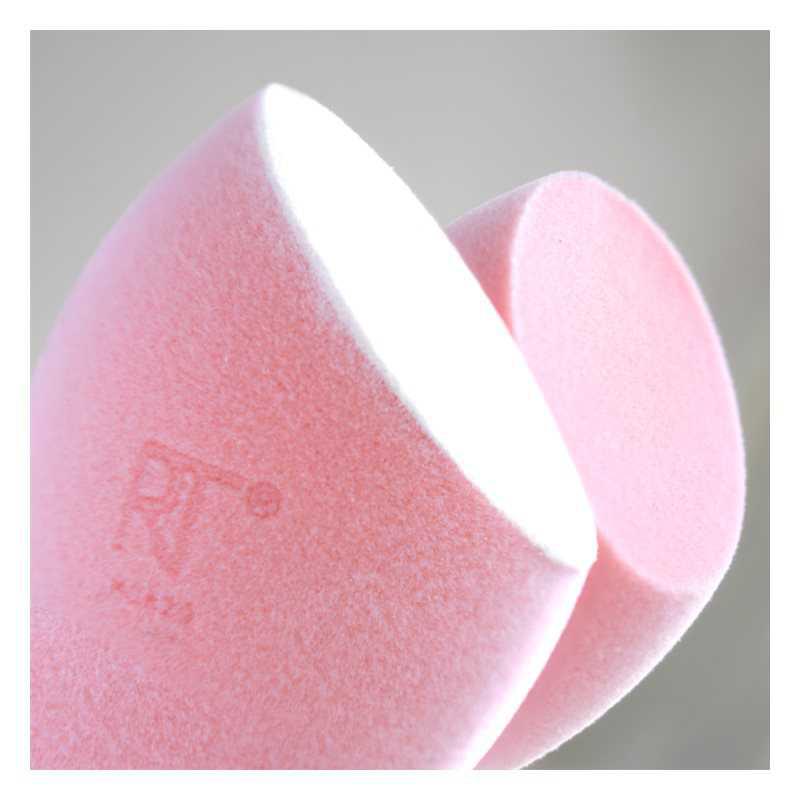 Real Techniques Miracle Powder Sponge makeup