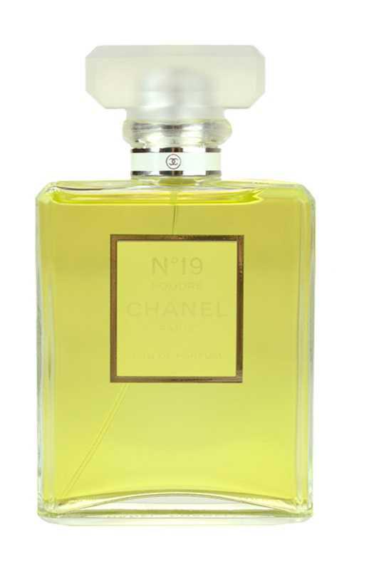 Chanel N°19 Poudré woody perfumes