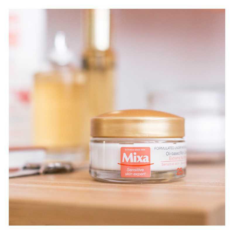 MIXA Extreme Nutrition face care routine